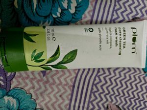 Plum Green Tea Face Wash