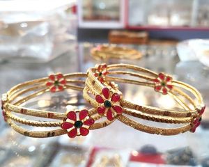 Ad stone bangle
