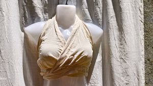 16J. SEXY SHEIN CUTE TOP