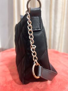 H&amp;M Black Quilted Crossbody Bag