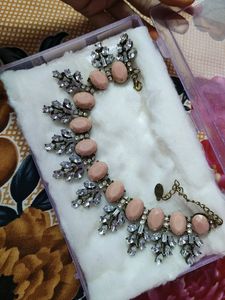 Beautiful Necklace Choker