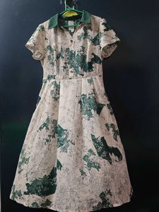 Light Weight Near Dress