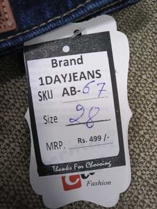 AB67 Size-28 Slim Jeans
