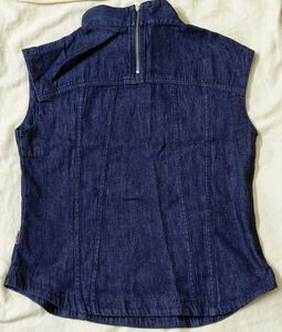 Levi&#39;s × Deepika Padukone Tie-Neck Top