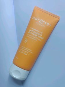 Dot & Key Vitamin C Facewash