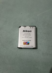 NIKON COOLPIX S2800 POINT &amp; SHOOT CAMERA