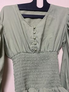 Chic Green Puff Sleeve Top