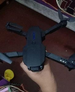 1 drone1 remote Model: E88 ProAdvanced functions O