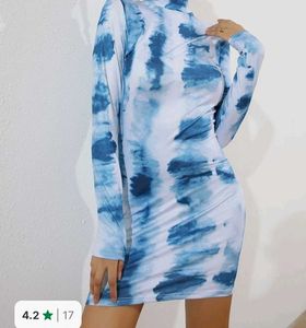 Urbanic Blue Tie-Dye Bodycon Long Sleeve Dress