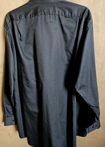 Van Heusen Men's Black Dress Shirt