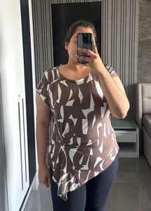 Cocoa Brown Top - Metallic Side Brooch