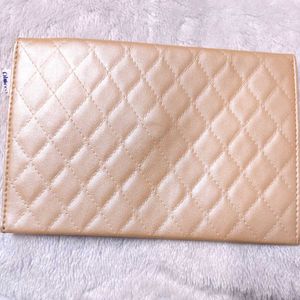plum golden CLUTCH This refined  features
