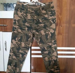 Cargo Jeans