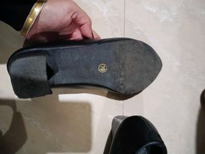 Black Pointed Toe Heels