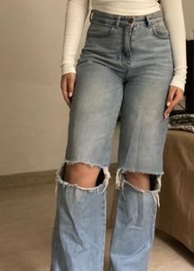 Ripped Baggy Jeans