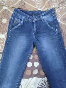 Men’s Blue Cotton Denim Jeans – Size 28 (70 cm)