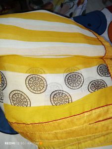 Elegant Yellow &amp; White Saree blouse