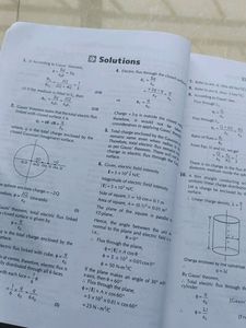 ARIHANT BOOK OF PHYSICS CLASS 12TH