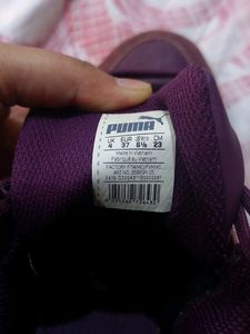Purple High Neck Original PUMA Shoes❤️‍🔥❤️‍🔥No Flaws🥰 Looks Like New🤩 Free Bies Available🤩🤩