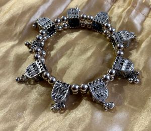 Set of 6 Jewellery Pieces