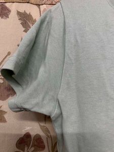 Green Tee Amazing Fabric Very Good Quality