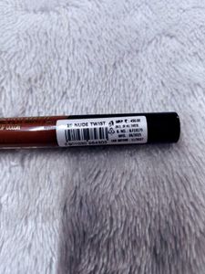 Lakme Forever Matte Liquid Lip Colour (Nude Twist,