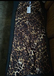 🐆 Newme Asia Chic Leopard print skirt