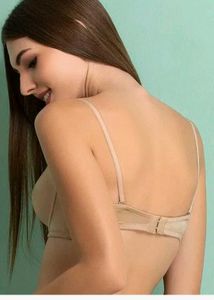 Nude Strapless Bra Clovia