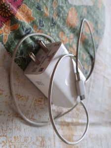 Supervooc 33 Watt Fast Charger