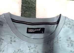 Stylish Blue Printed Sweater