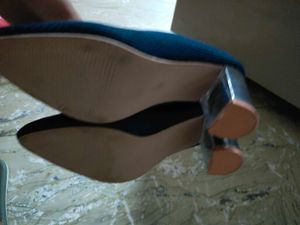 Sandal