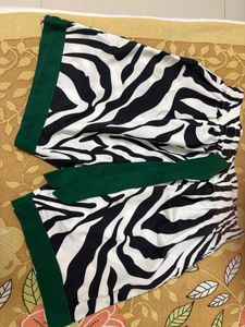 Zebra Print Colorblocked Shorts Nightsuit