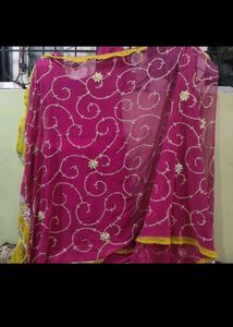 Beautiful Pakistani Kurta With Dupatta