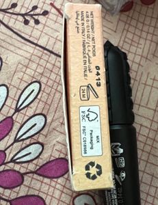 Huda Beauty Glowish Eyeshadow