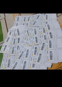25 Sticky Shipping Labels