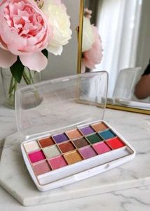 M&M Eyeshadow Palette