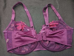 Floral Embroidery Bra32F