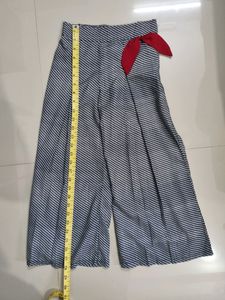 Girls Top And Pallazo Size 28