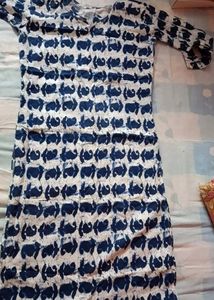 Printed Blue &amp; White Kurta