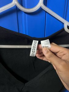 Black V-Neck Crop Top