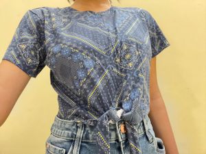Zudio Crop Top With Tie