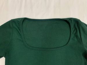 Emerald Square Neck Crop Top 💚