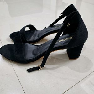 Black Dressberry Everyday Heels