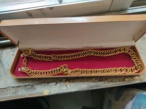 Imported 916 Gold Plated Chain Along With American Dimond Ladies Finger Ring