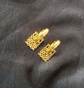 Elegant Gold Filigree Earrings