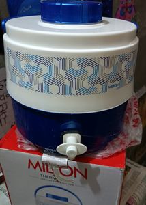 Milton Water Jug 🏺