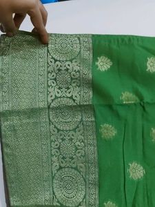 Green Coloured Chanderi Kurta With Lining.