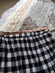 Korean Skirt Nd T Shirt