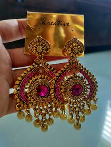 Statement earrings with pink stone and pearl