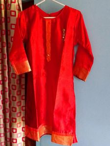 Women Kurta , Skirt And Dupatta Set